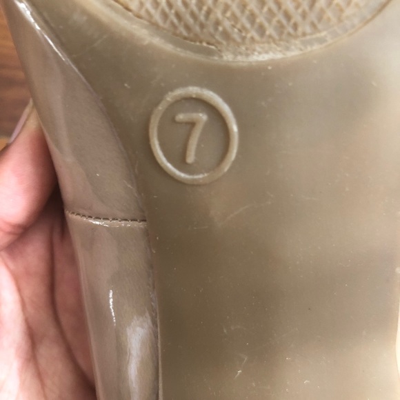 Merona Heels in US Size 7 - Picture 4 of 6